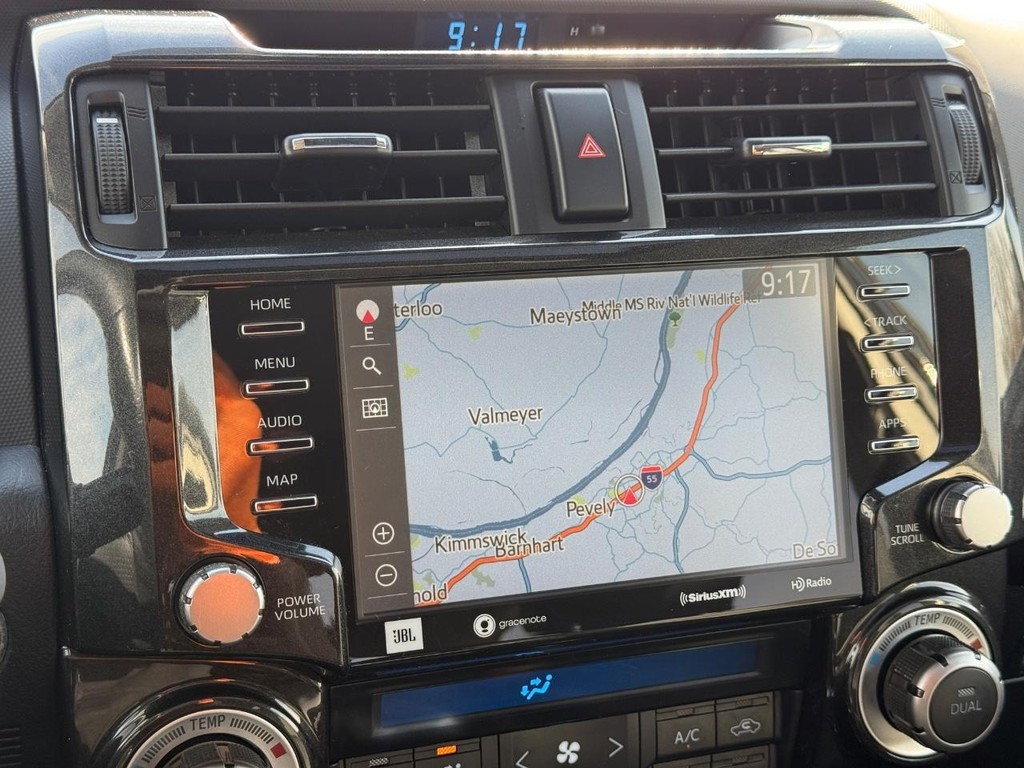 Toyota 4Runner Vehicle Image 17