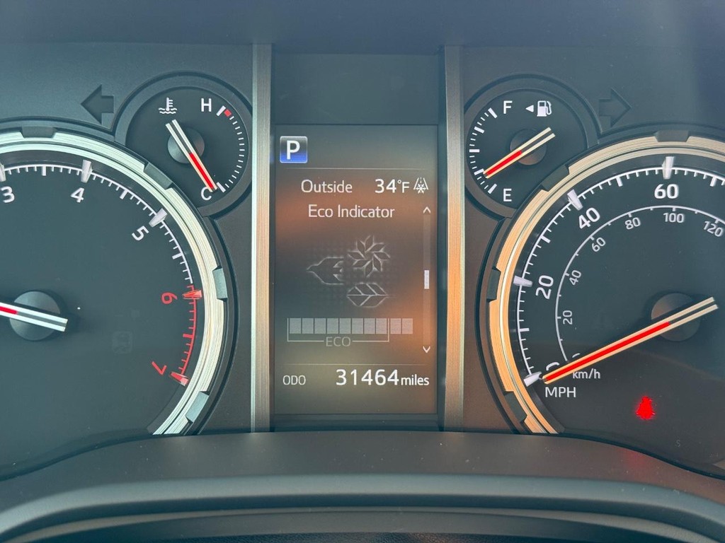 Toyota 4Runner Vehicle Image 24