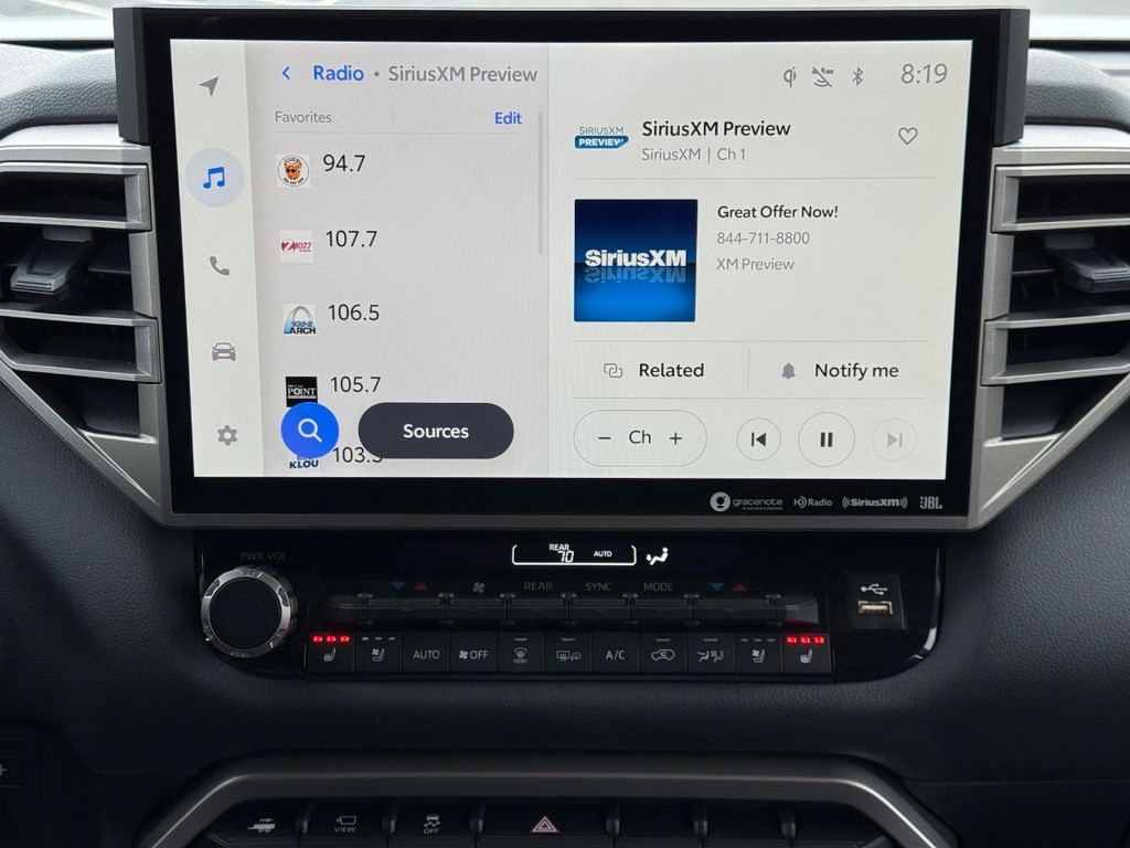 Toyota Sequoia Vehicle Image 14