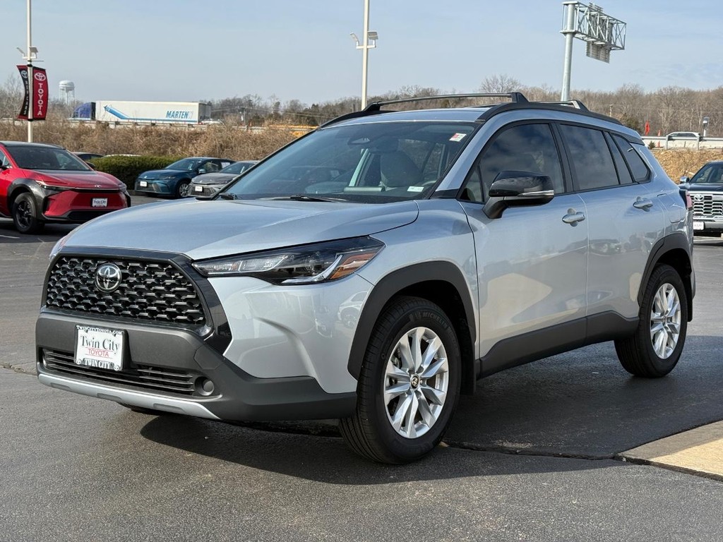 Toyota Corolla Cross Vehicle Image 8