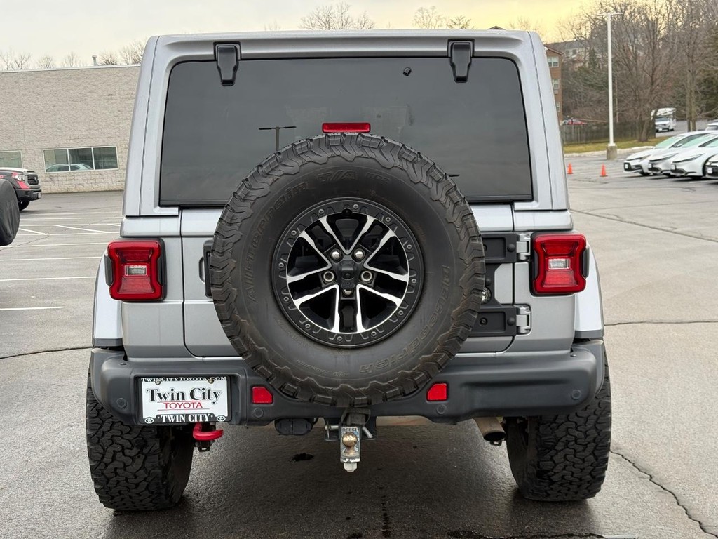 Jeep Wrangler Unlimited Vehicle Image 5