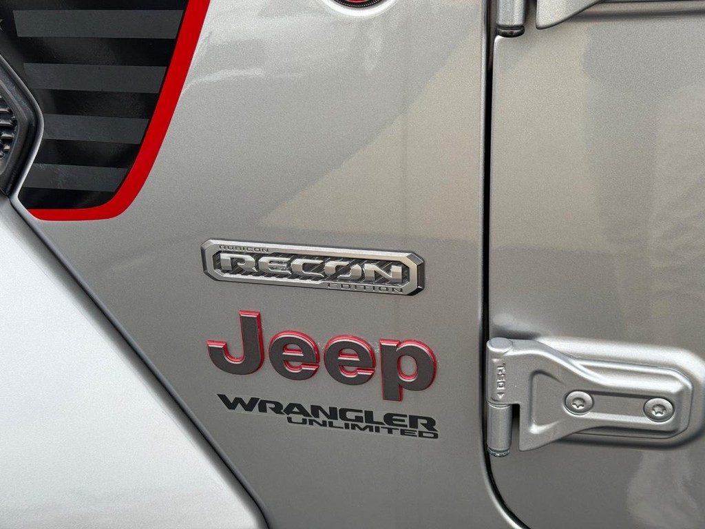 Jeep Wrangler Unlimited Vehicle Image 8