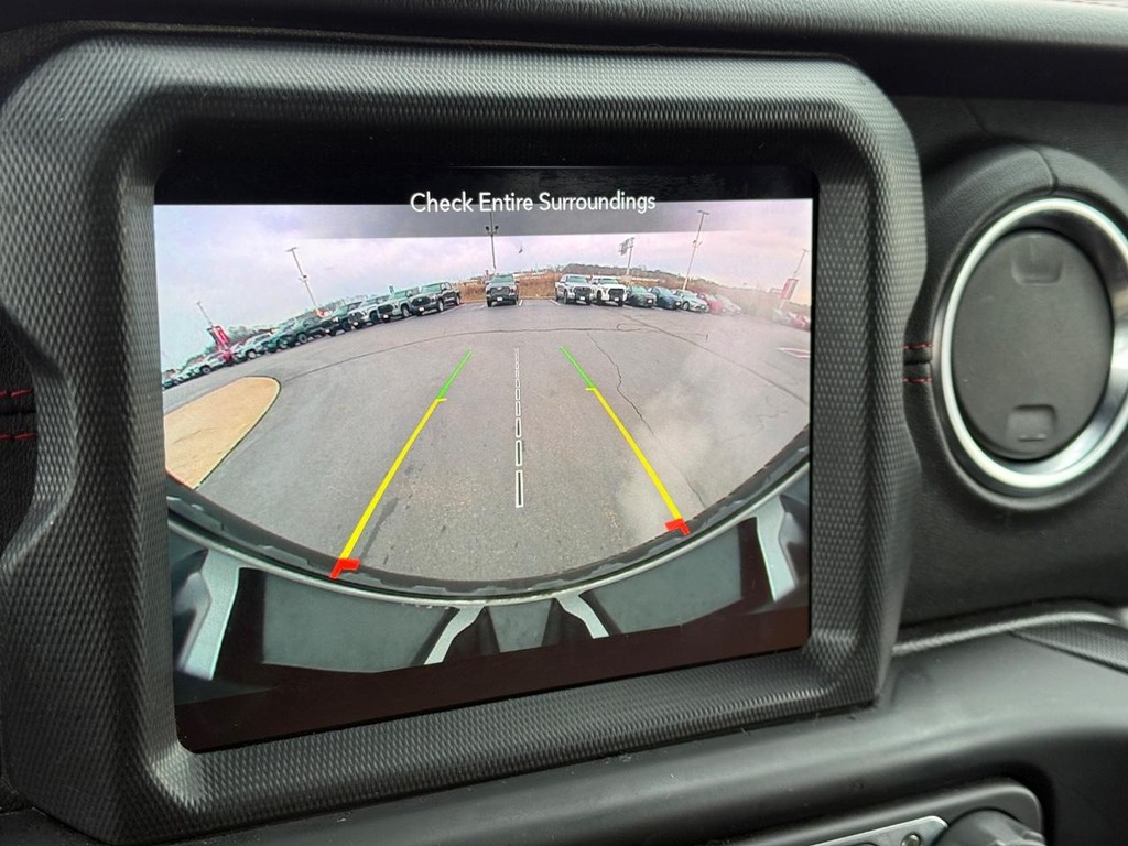 Jeep Wrangler Unlimited Vehicle Image 22