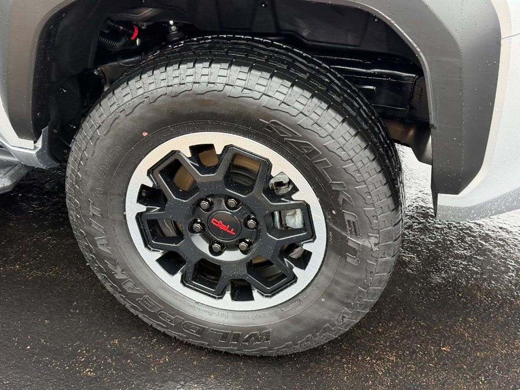 Toyota 4Runner Vehicle Image 7