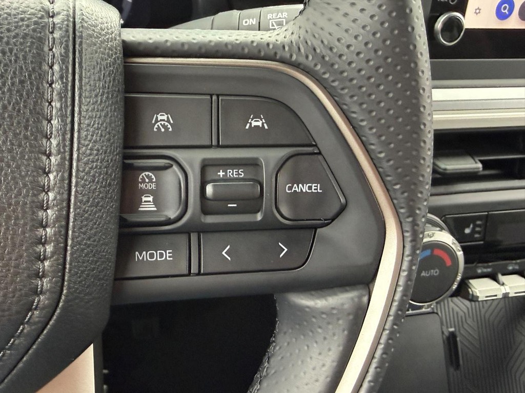 Toyota 4Runner Vehicle Image 18