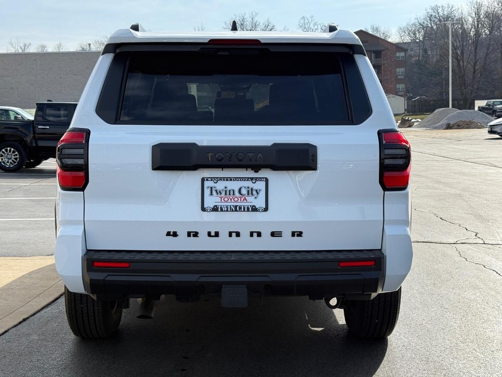 Toyota 4Runner Vehicle Image 4