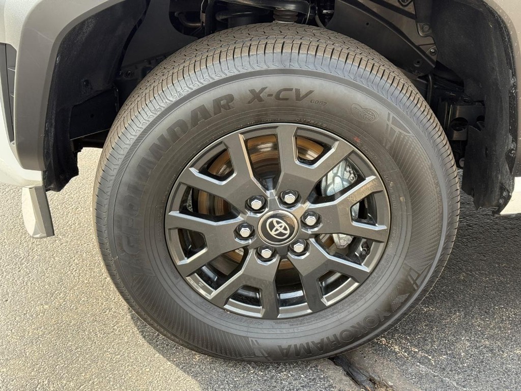 Toyota 4Runner Vehicle Image 7