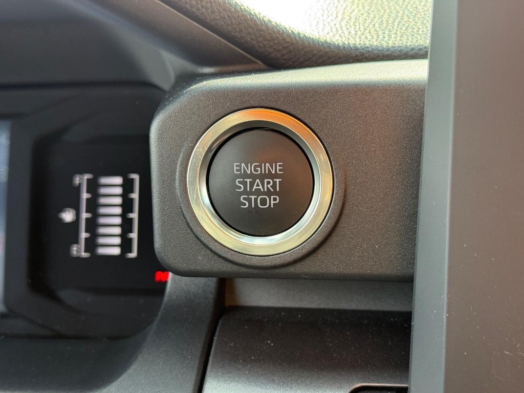 Toyota 4Runner Vehicle Image 15