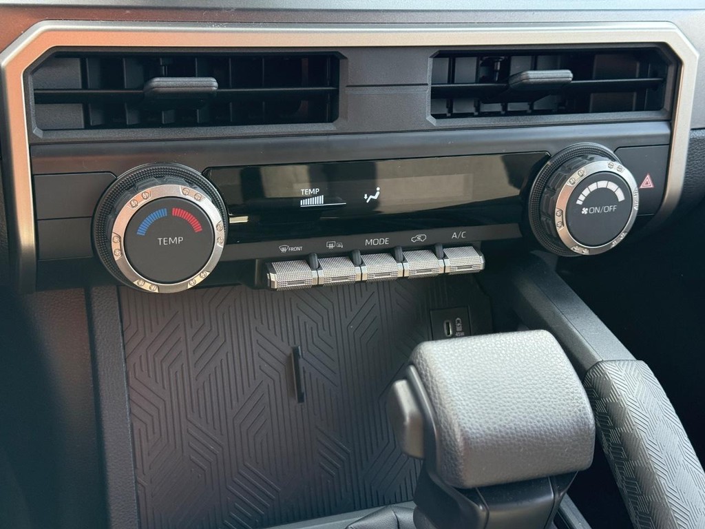 Toyota 4Runner Vehicle Image 18