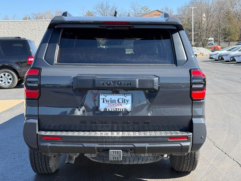 Toyota 4Runner Vehicle Image 5