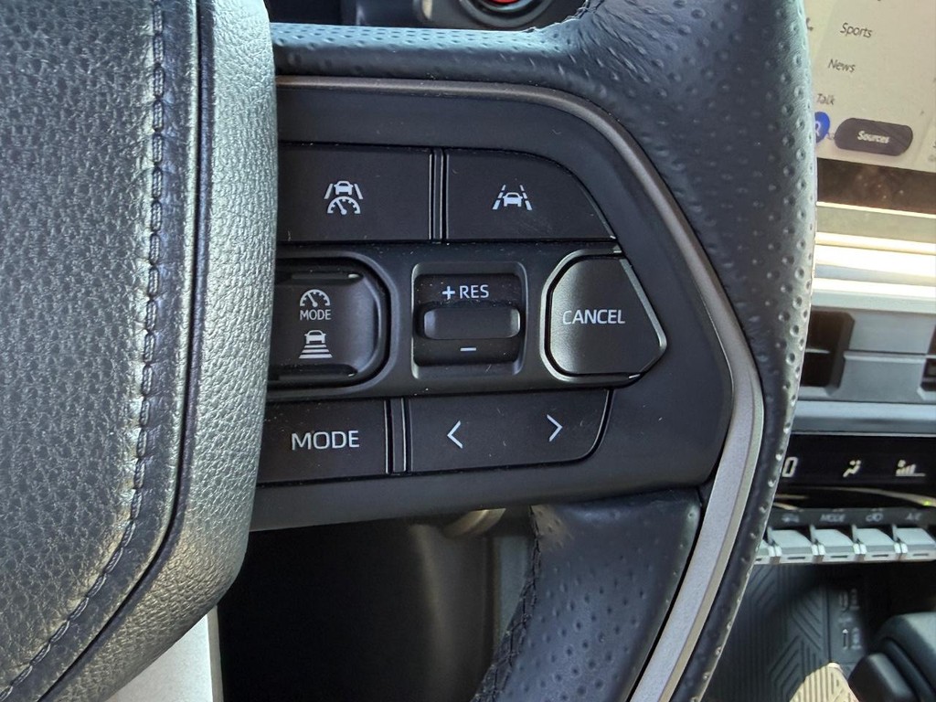 Toyota 4Runner Vehicle Image 18