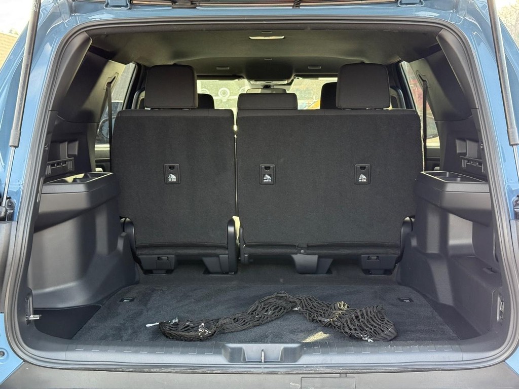 Toyota 4Runner Vehicle Image 6