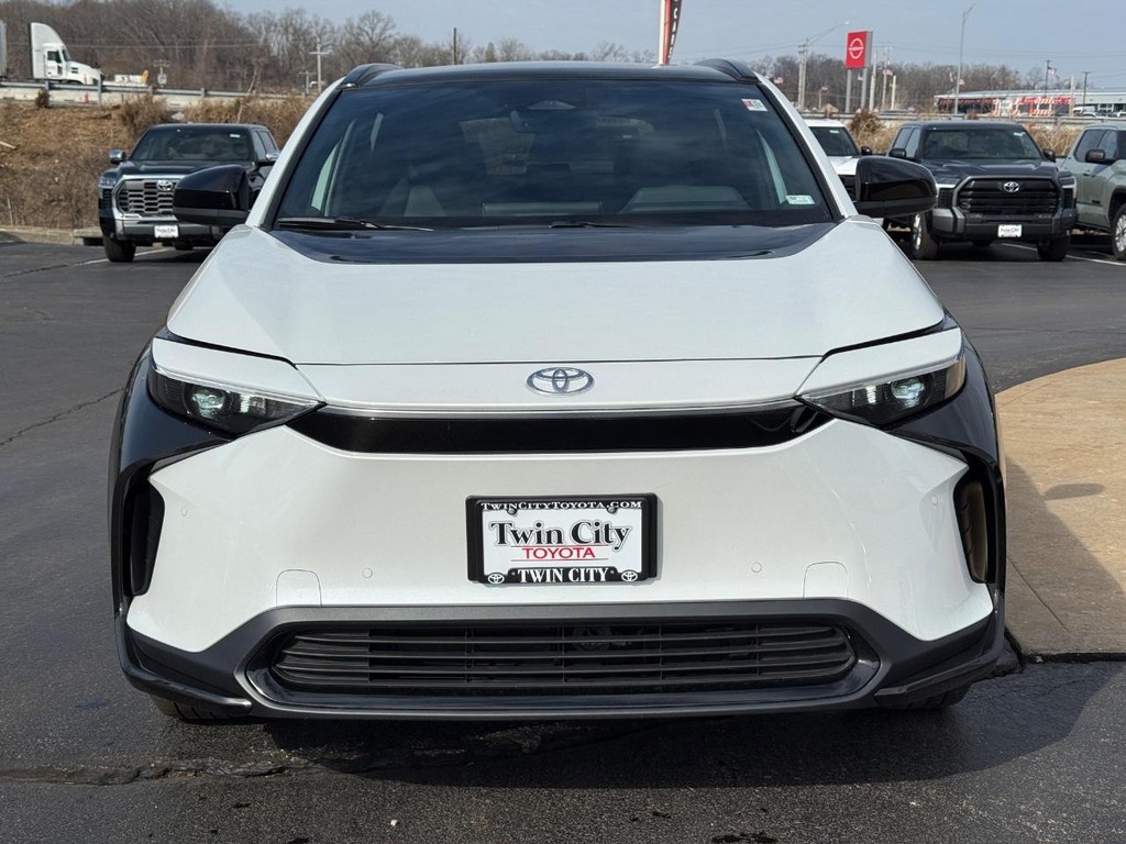 Toyota bZ4X Vehicle Image 9