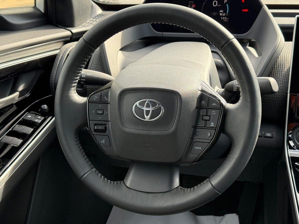 Toyota bZ4X Vehicle Image 13