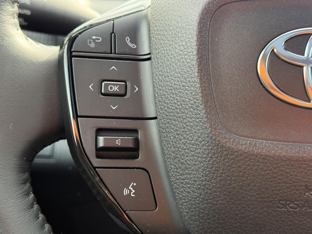 Toyota bZ4X Vehicle Image 14