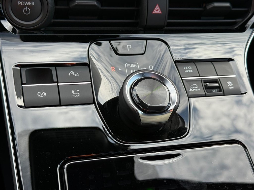 Toyota bZ4X Vehicle Image 20