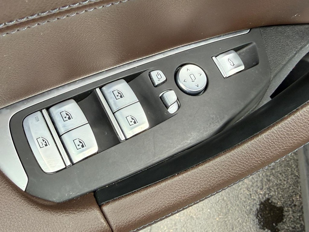 BMW X3 Vehicle Image 14