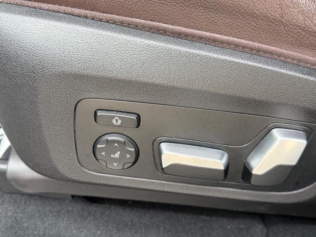 BMW X3 Vehicle Image 17