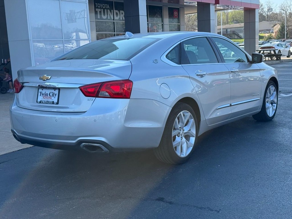 Chevrolet Impala Vehicle Image 3