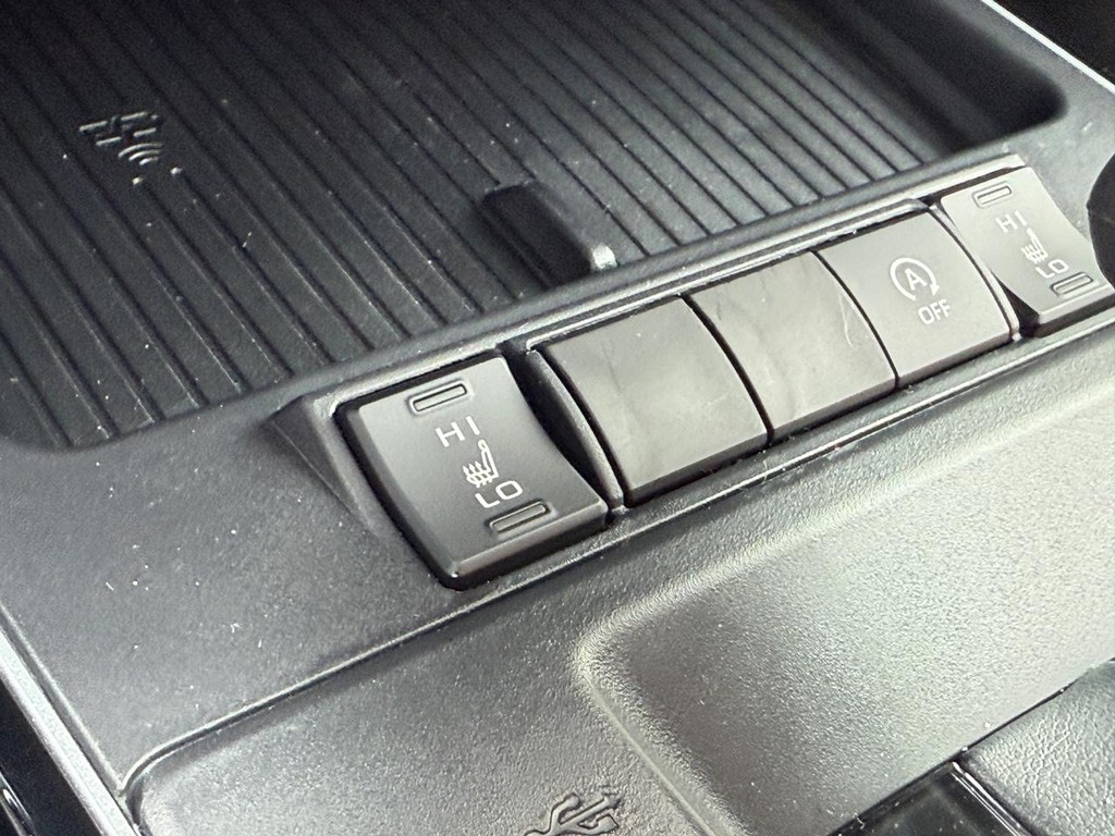 Toyota Corolla Cross Vehicle Image 15