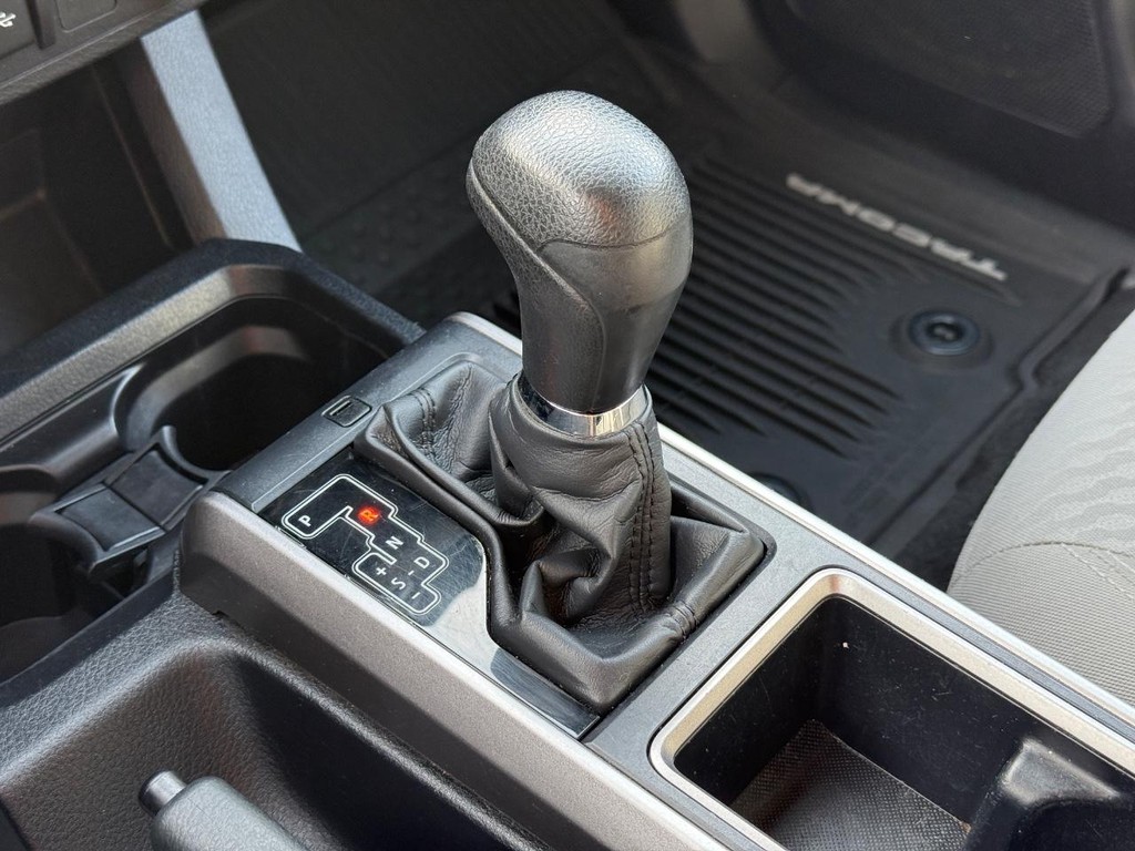 Toyota Tacoma 4WD Vehicle Image 18