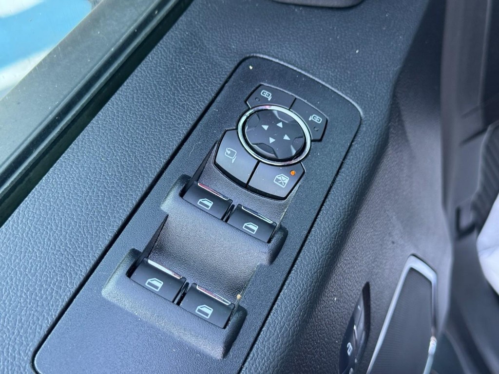 Ford F-150 Vehicle Image 15