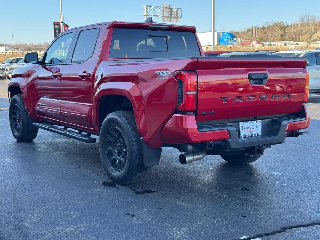 Toyota Tacoma 4WD Vehicle Image 7