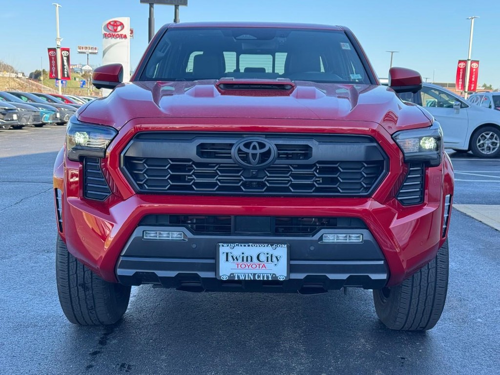 Toyota Tacoma 4WD Vehicle Image 9