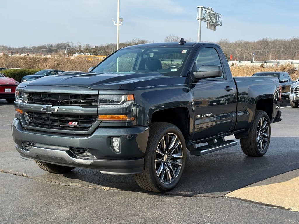 Chevrolet Silverado 1500 Vehicle Full-screen Gallery Image 08