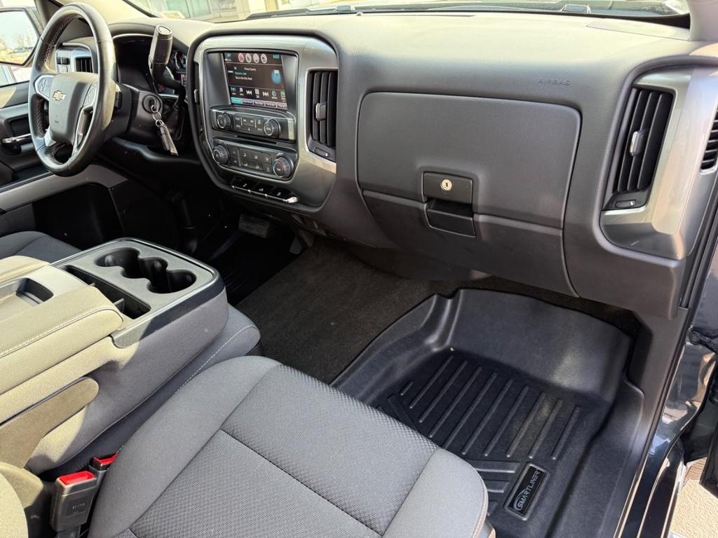 Chevrolet Silverado 1500 Vehicle Full-screen Gallery Image 11