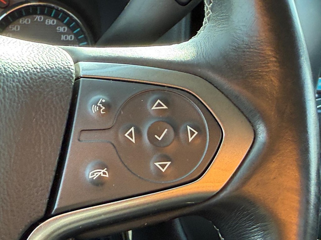 Chevrolet Silverado 1500 Vehicle Full-screen Gallery Image 14