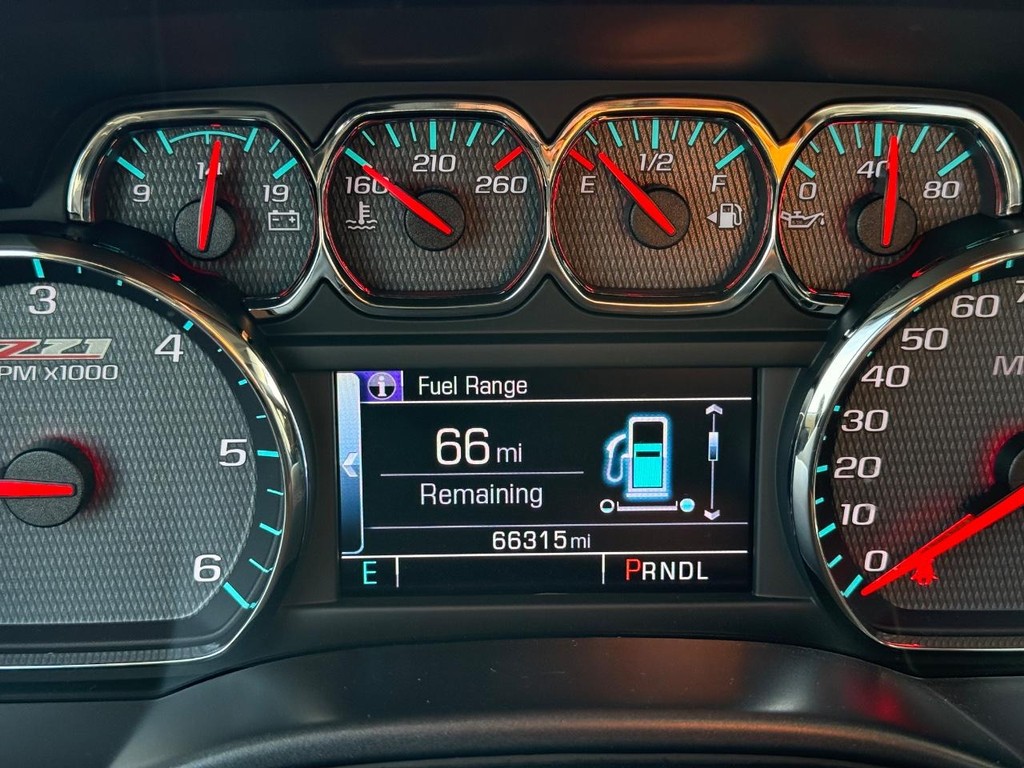 Chevrolet Silverado 1500 Vehicle Full-screen Gallery Image 20