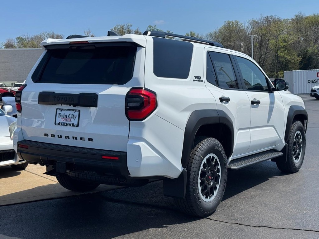 Toyota 4Runner Vehicle Image 3