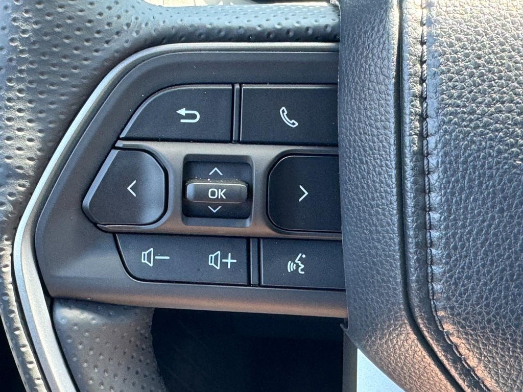 Toyota 4Runner Vehicle Image 14