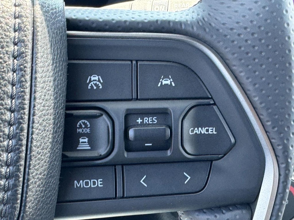 Toyota 4Runner Vehicle Image 15