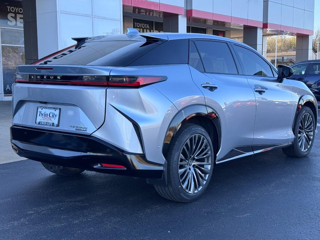 Lexus RZ Vehicle Image 3