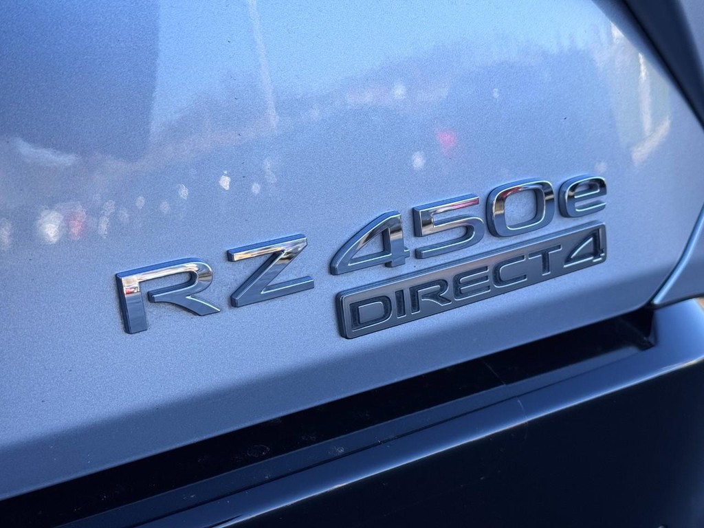 Lexus RZ Vehicle Image 6