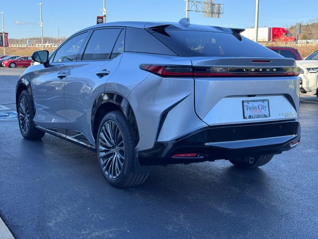 Lexus RZ Vehicle Image 7