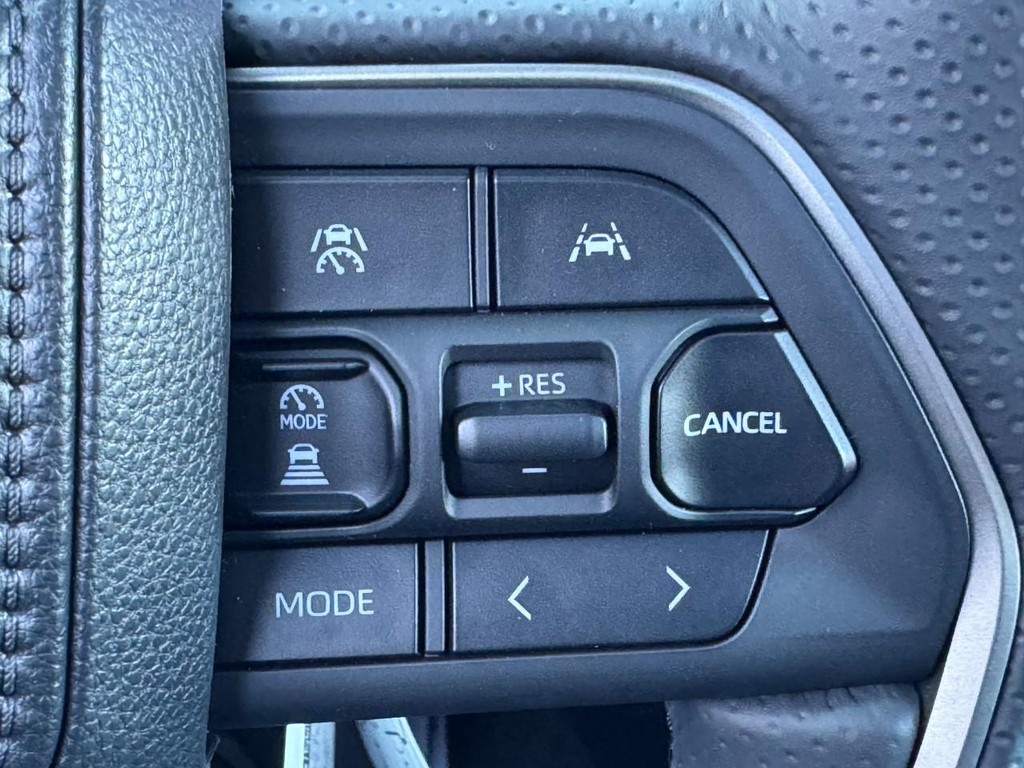 Toyota 4Runner Vehicle Image 19