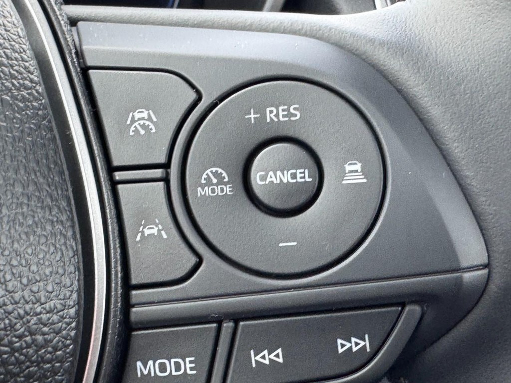 Toyota Corolla Cross Vehicle Image 10