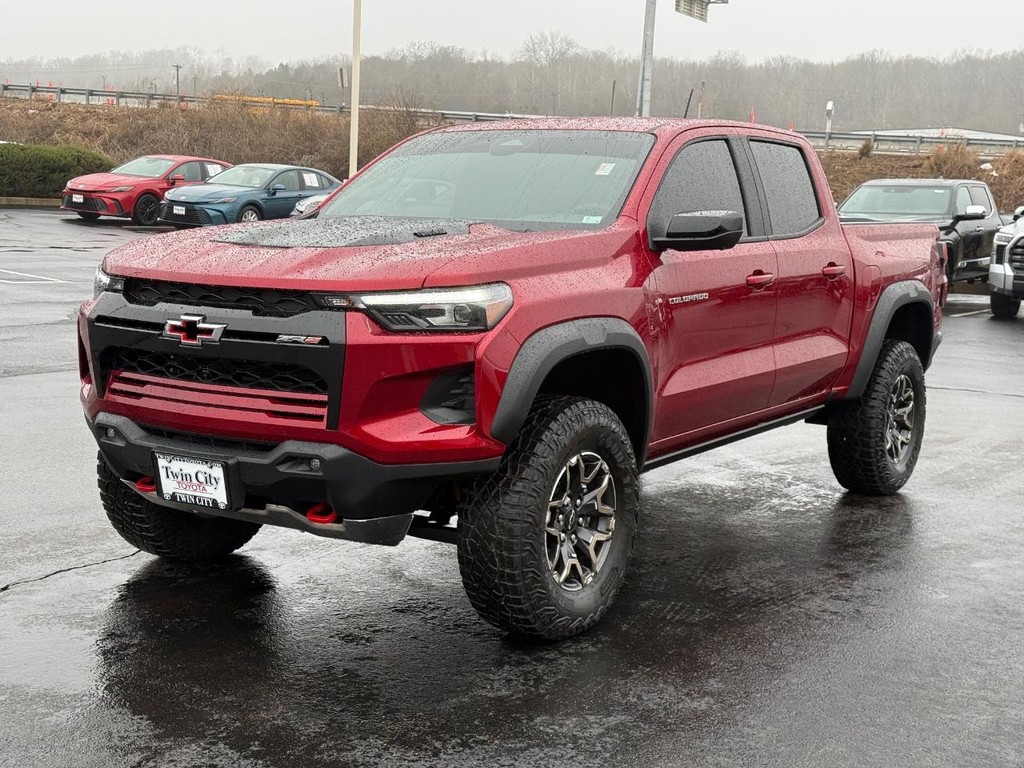 Chevrolet Colorado Vehicle Full-screen Gallery Image 10