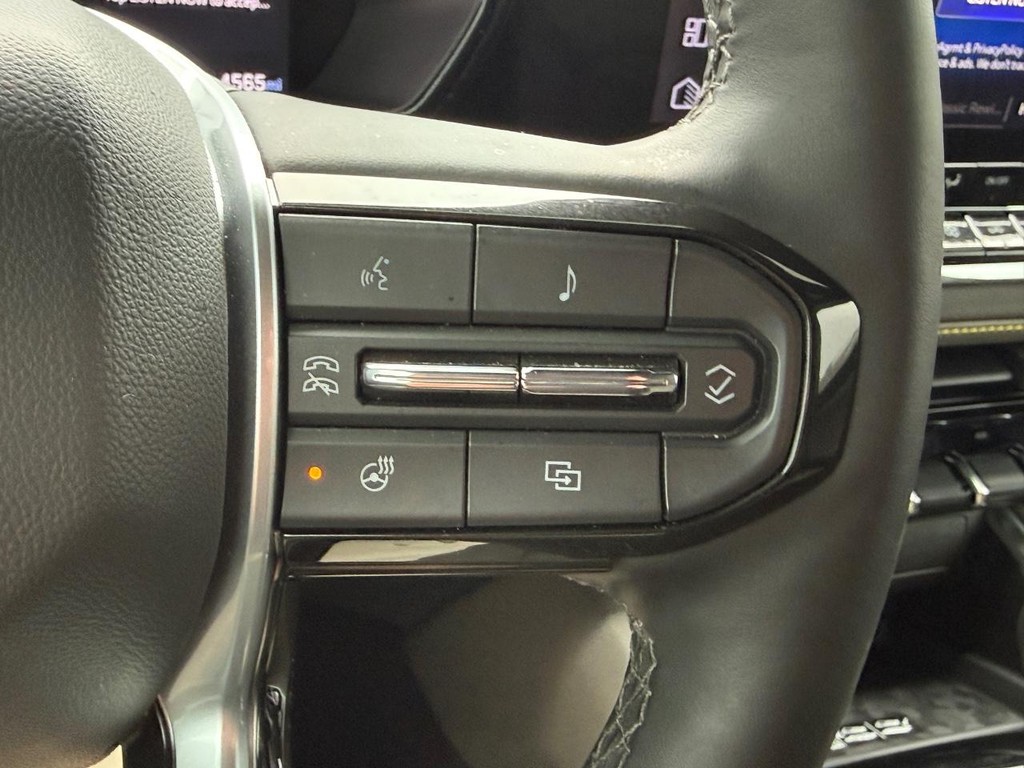 Chevrolet Colorado Vehicle Full-screen Gallery Image 21