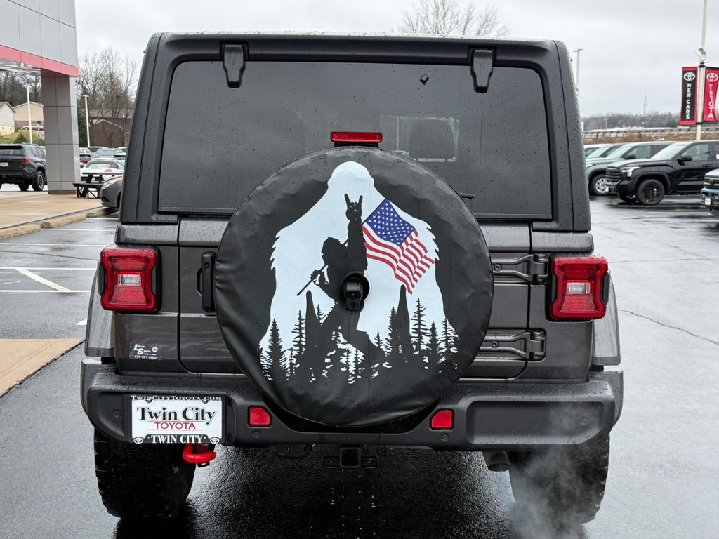 Jeep Wrangler Vehicle Image 5