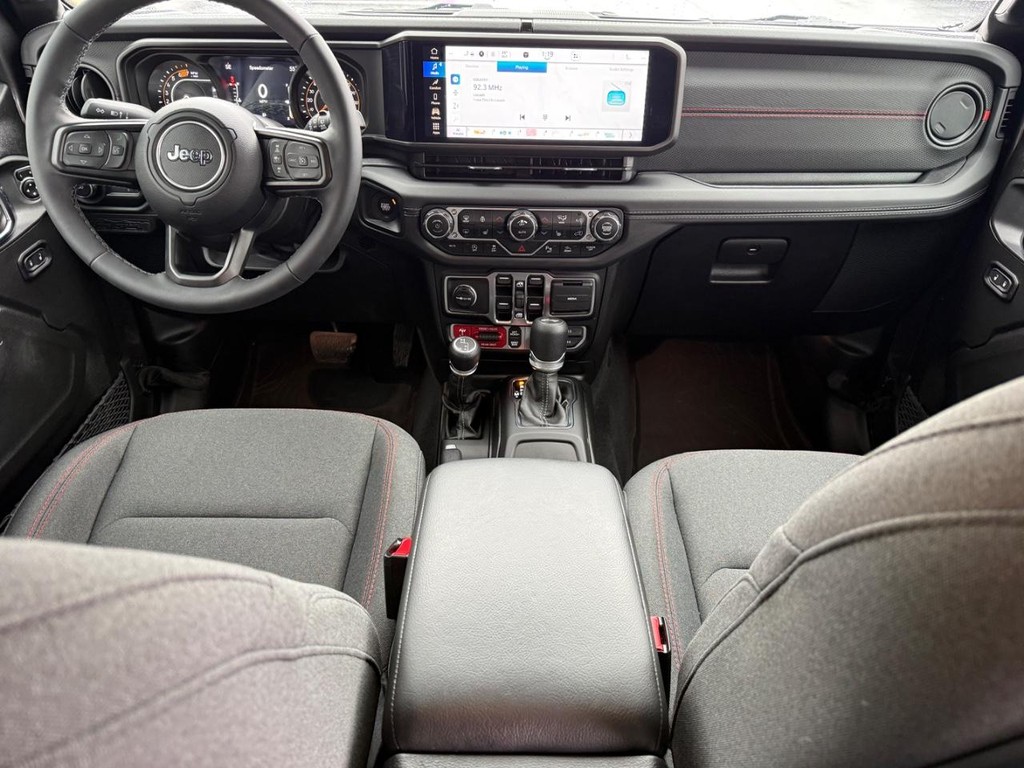 Jeep Wrangler Vehicle Image 11