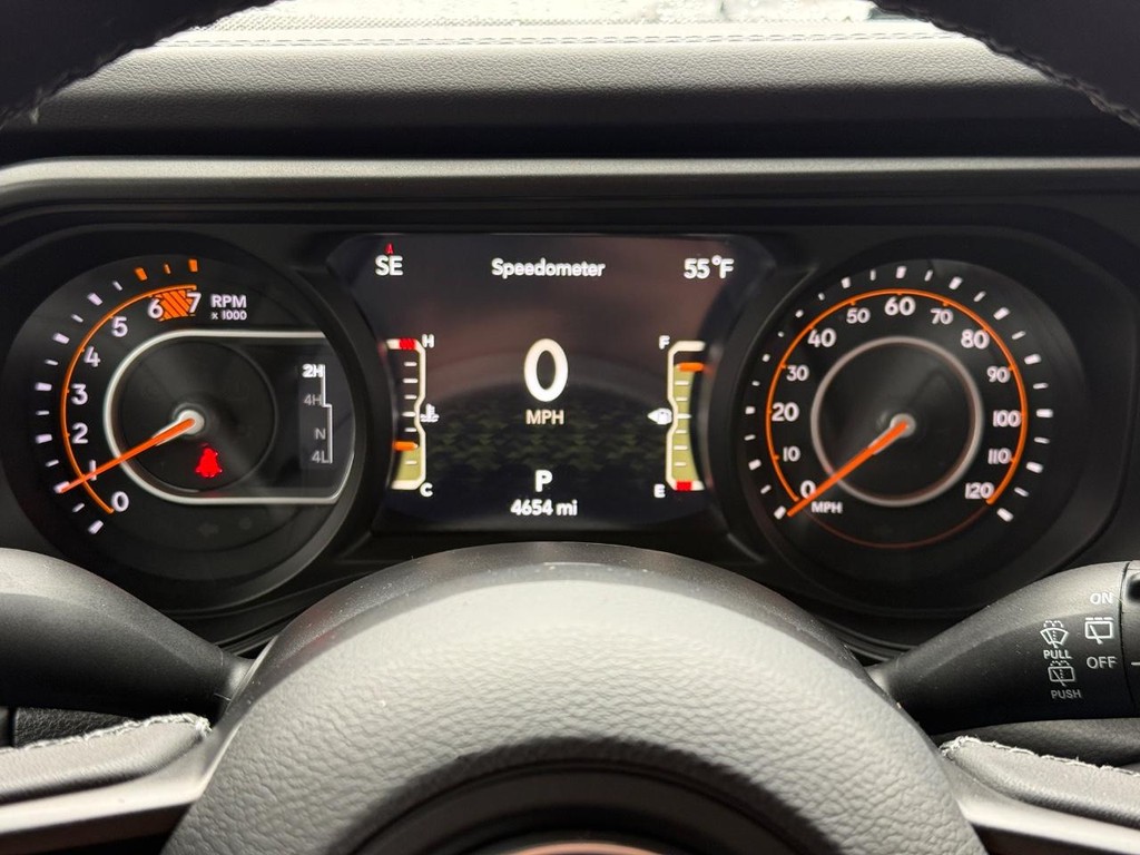 Jeep Wrangler Vehicle Image 19