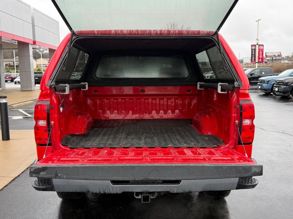 Chevrolet Silverado 1500 Vehicle Full-screen Gallery Image 04