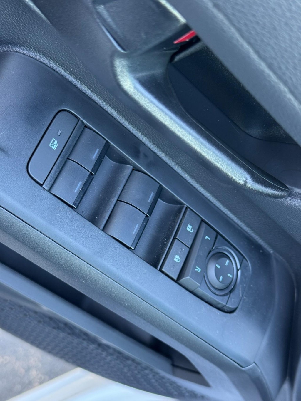 Toyota Tacoma 2WD Vehicle Image 10