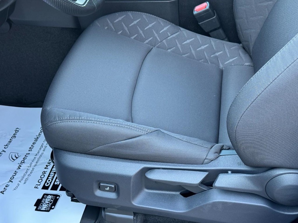 Toyota Tacoma 2WD Vehicle Image 11