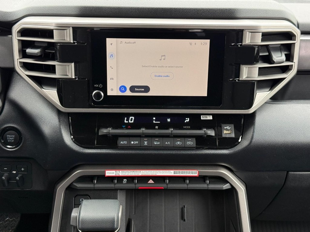 Toyota Tundra 4WD Vehicle Image 14