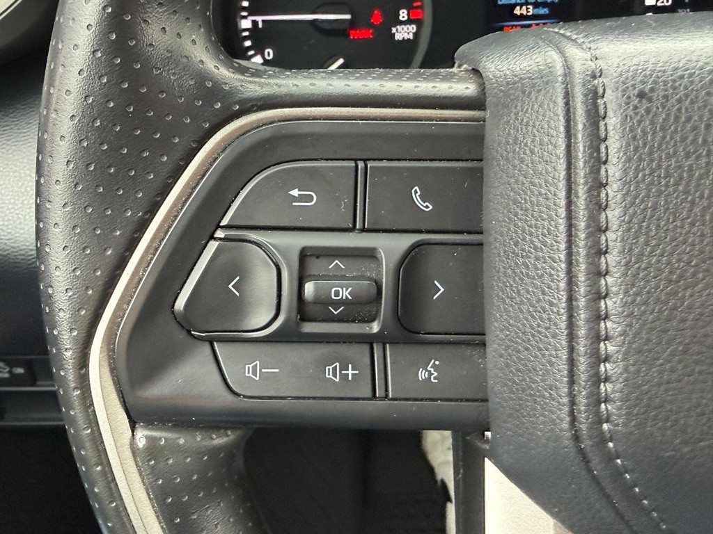 Toyota Tundra 4WD Vehicle Image 18